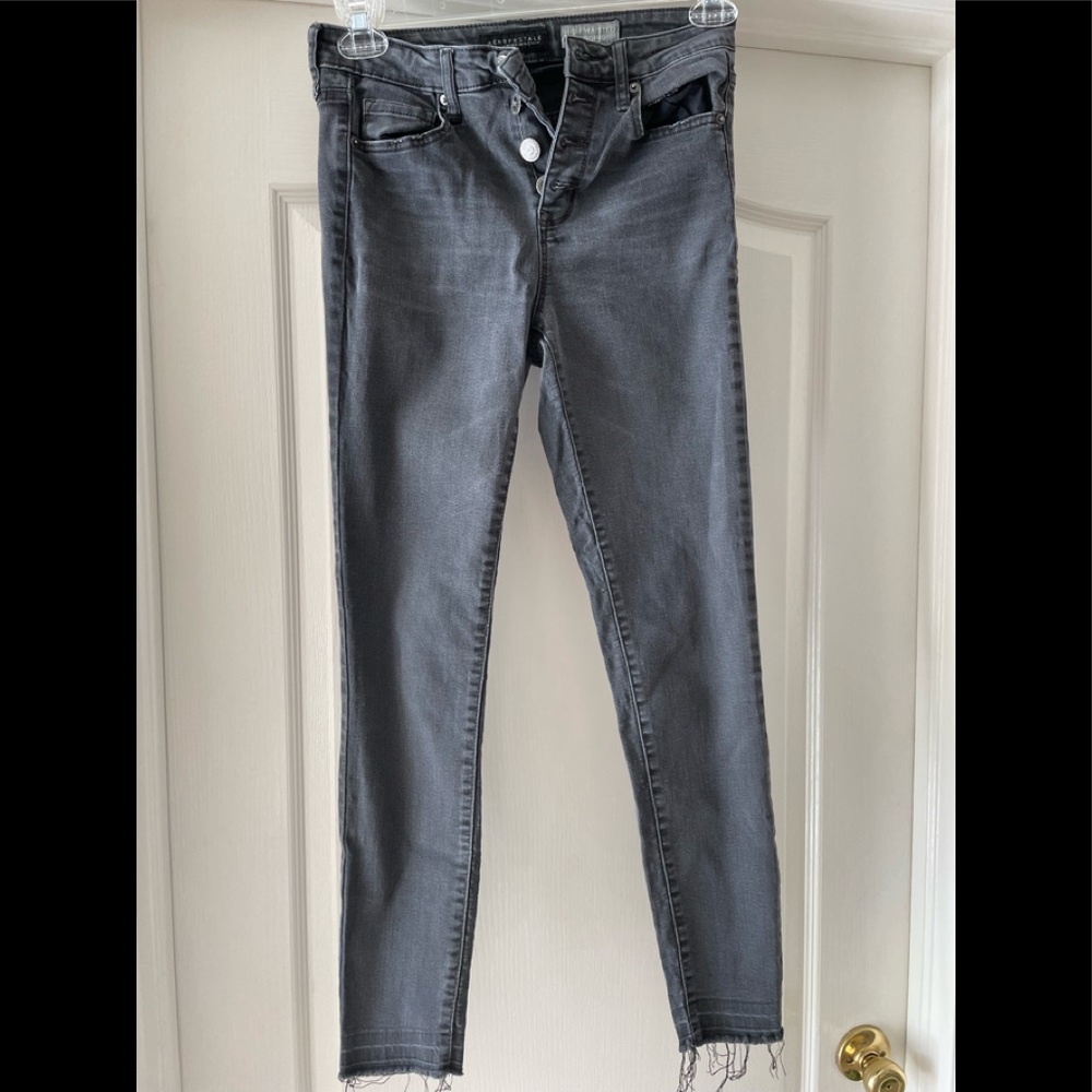 Aeropostale High Waisted Raw Hem Size 6 Jeggings